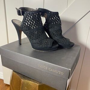 Vince camuto black Valencia heels